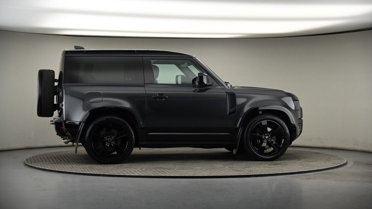 More views of Land Rover Defender 90