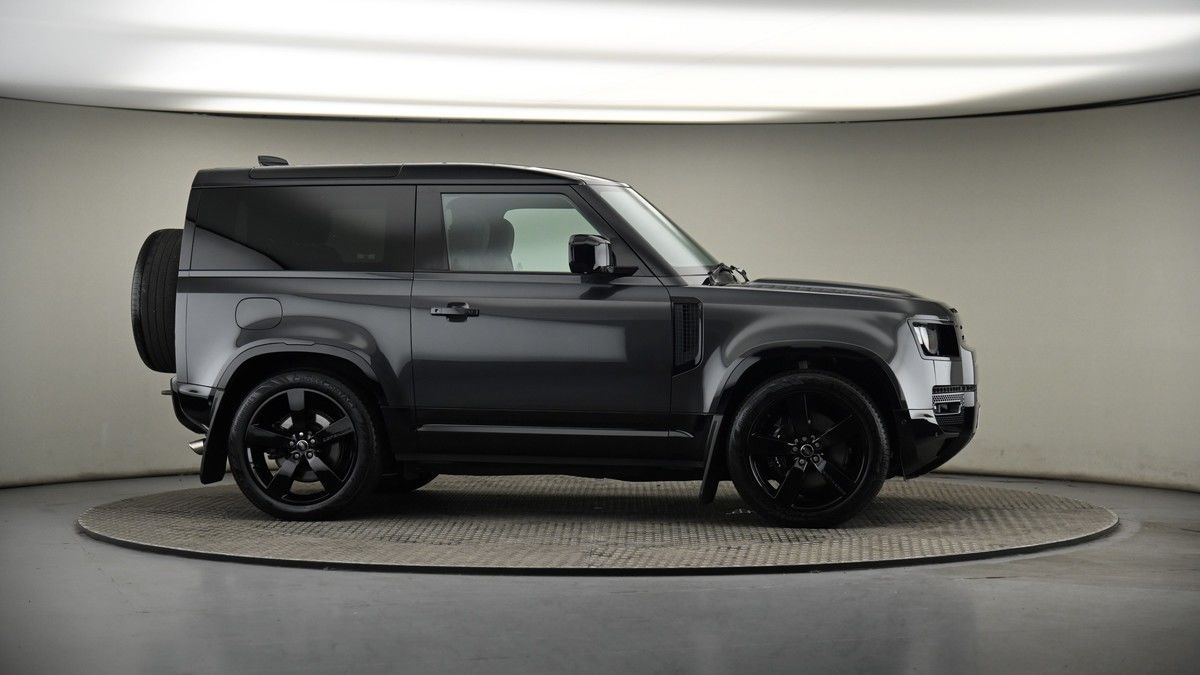 More views of Land Rover Defender 90
