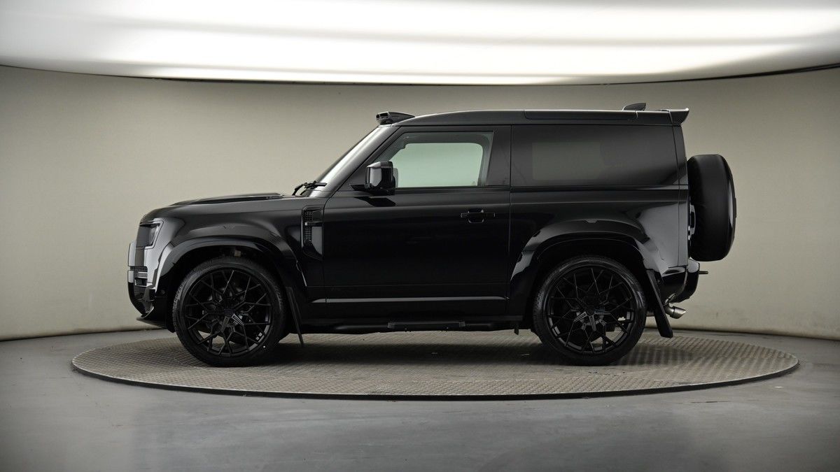Land Rover Defender 90 Urban Image 19