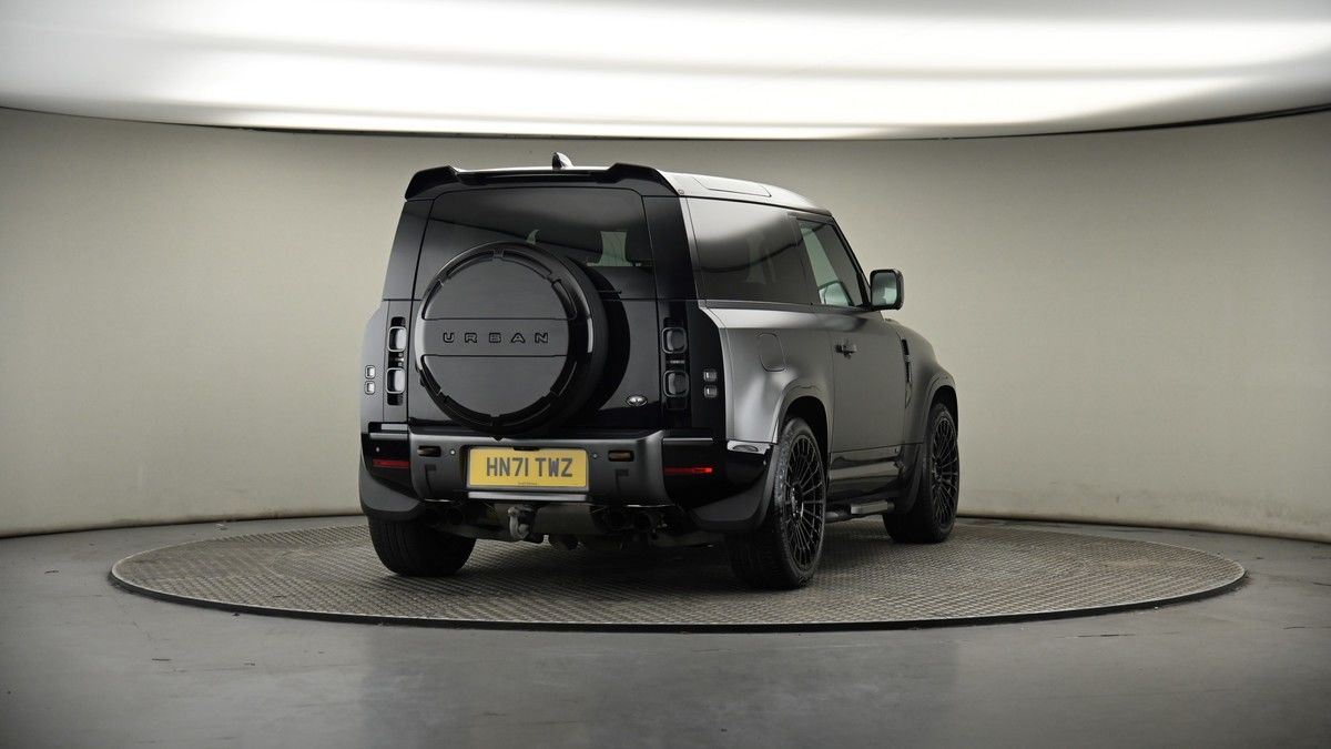 More views of Land Rover Defender 90