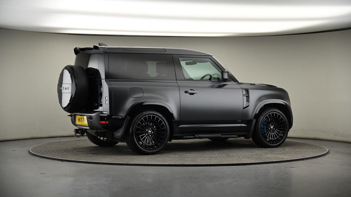 More views of Land Rover Defender 90