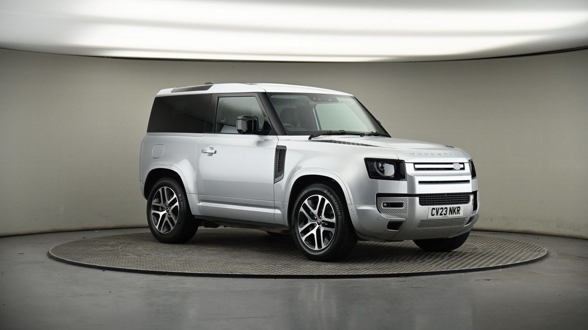 More views of Land Rover Defender 90