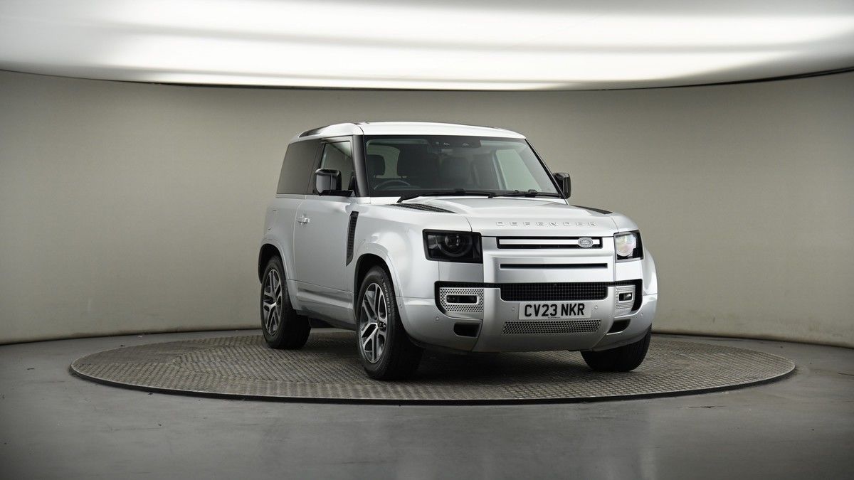 More views of Land Rover Defender 90