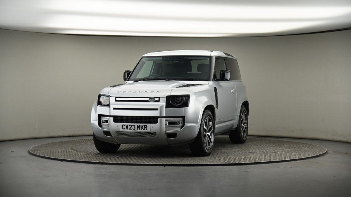 More views of Land Rover Defender 90