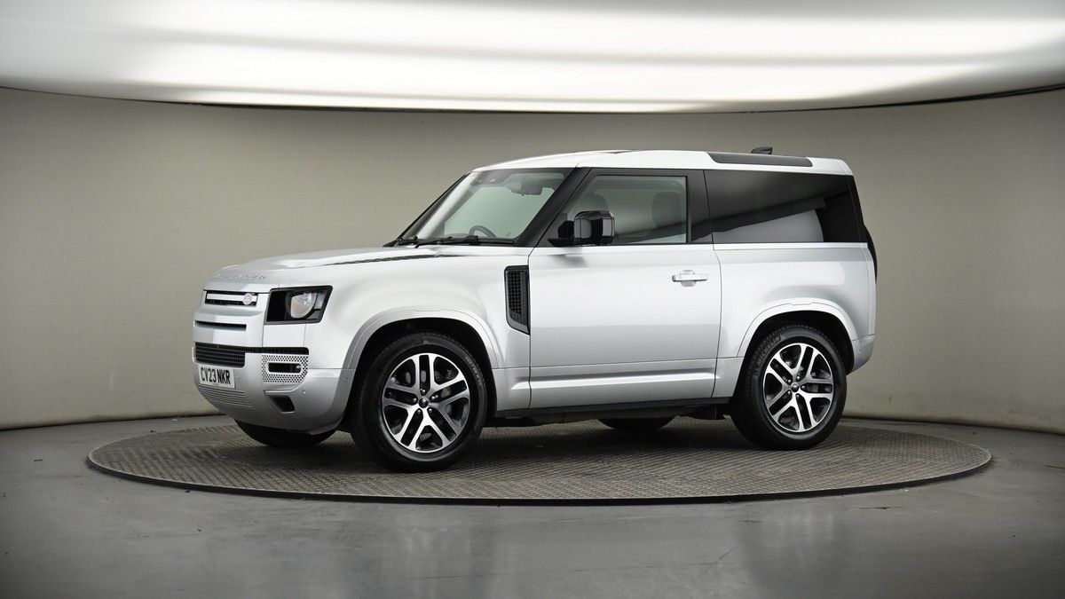 More views of Land Rover Defender 90