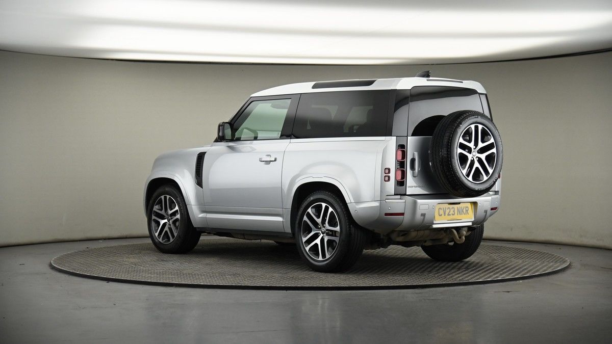 More views of Land Rover Defender 90