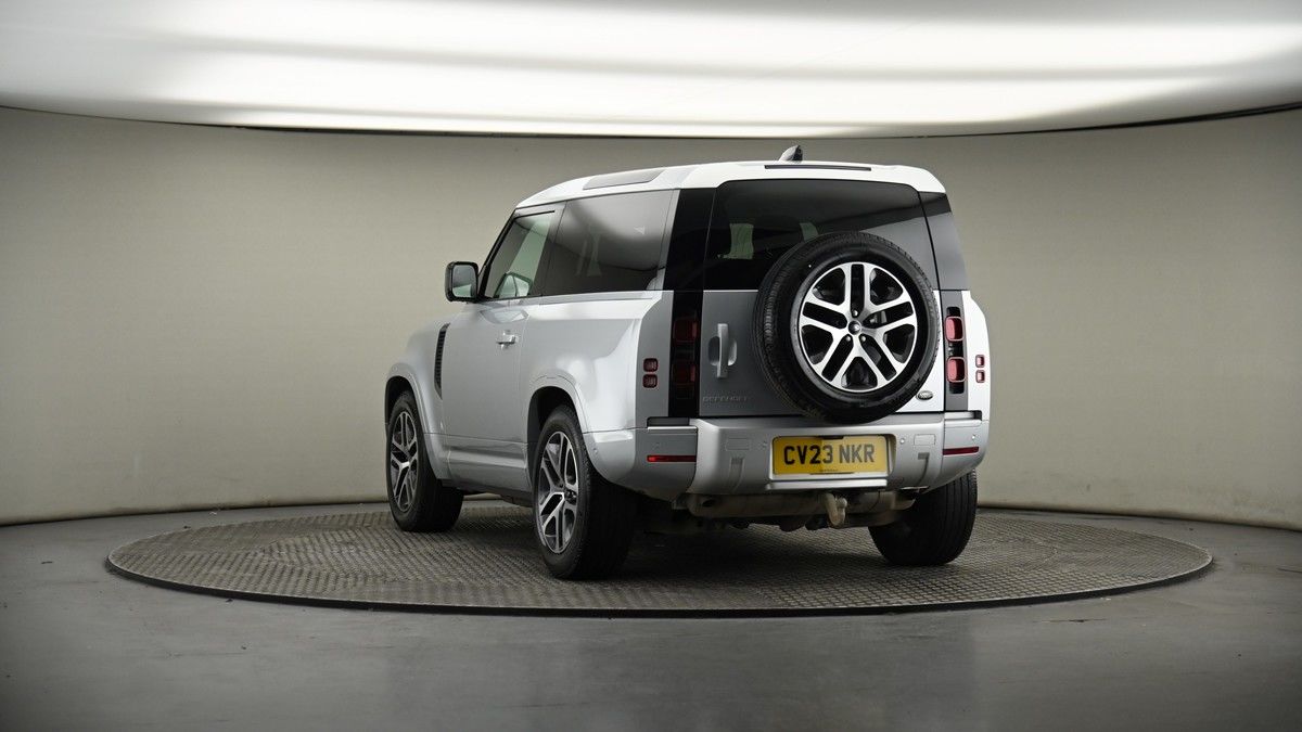 More views of Land Rover Defender 90