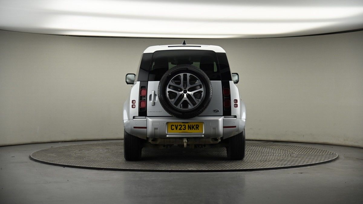 Land Rover Defender 90 Image 17
