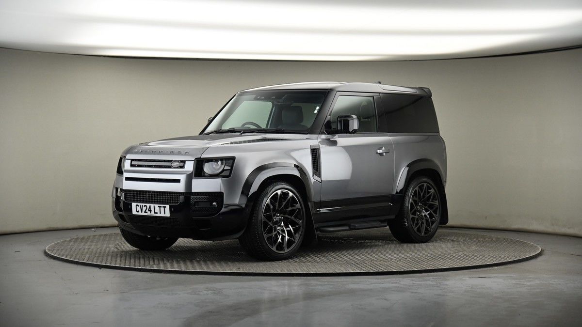 More views of Land Rover Defender 90