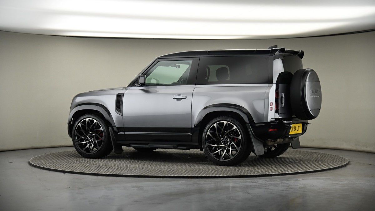More views of Land Rover Defender 90