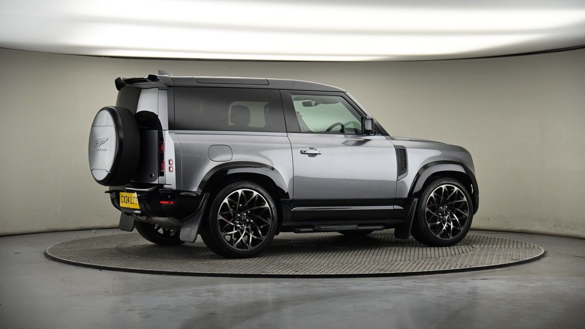 More views of Land Rover Defender 90