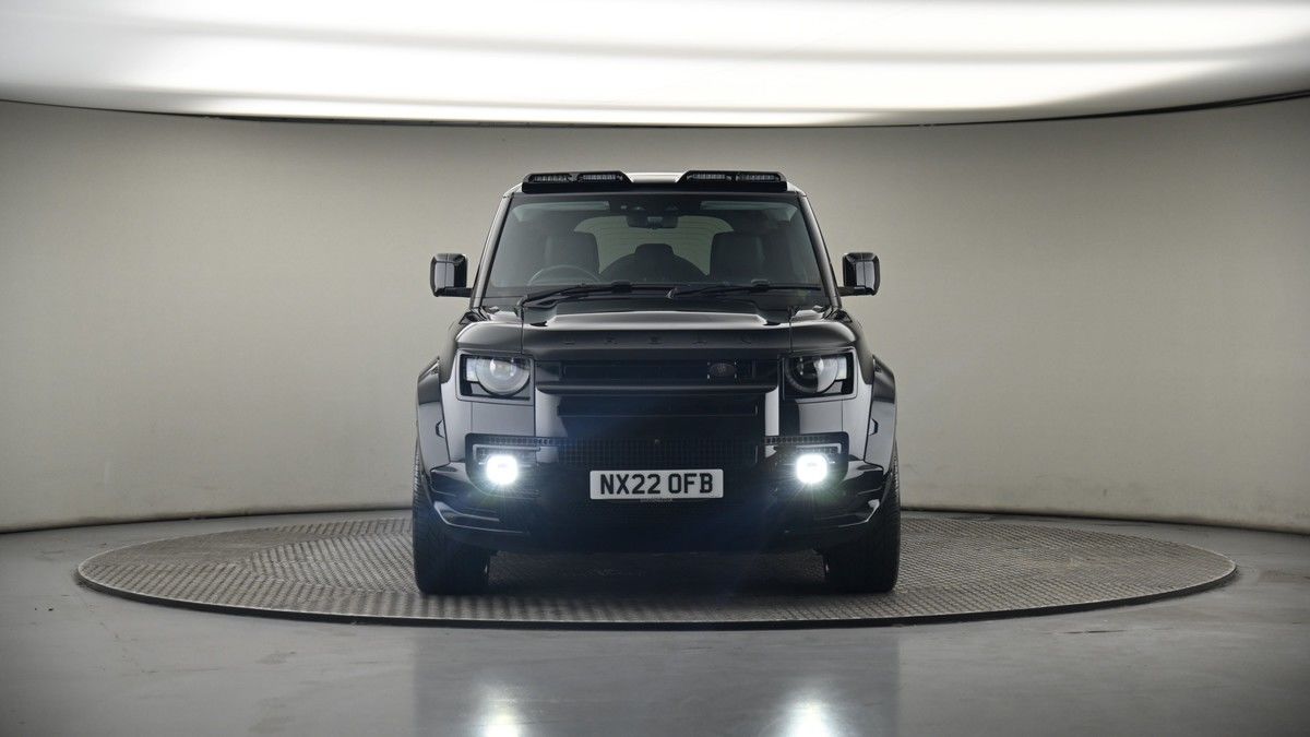 Land Rover Defender 110 Urban Image 18