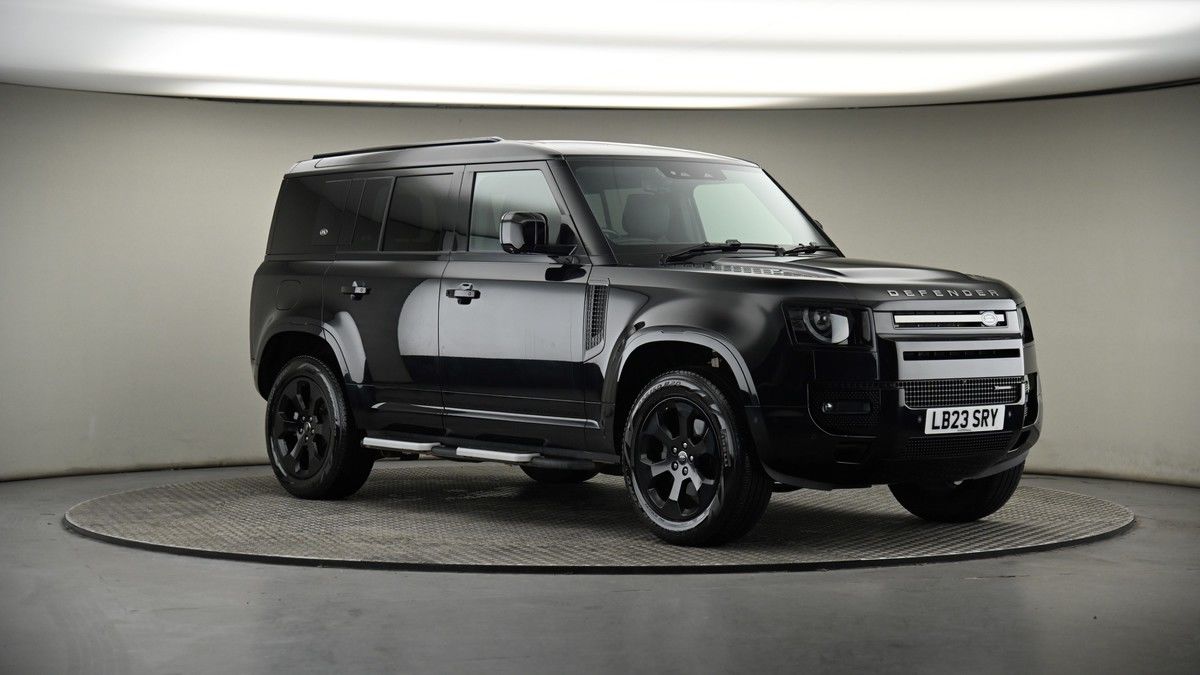 More views of Land Rover Defender 110