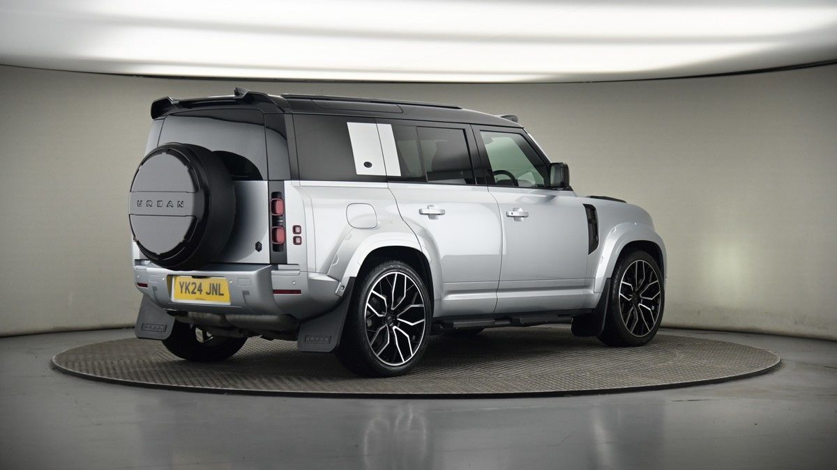 Land Rover Defender 110 Urban Image 7