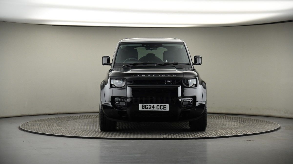 Land Rover Defender 110 Image 18