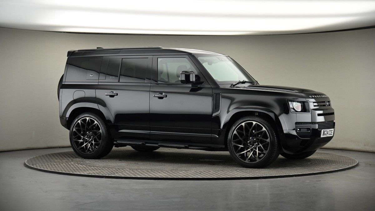 Land Rover Defender 110 Image 6