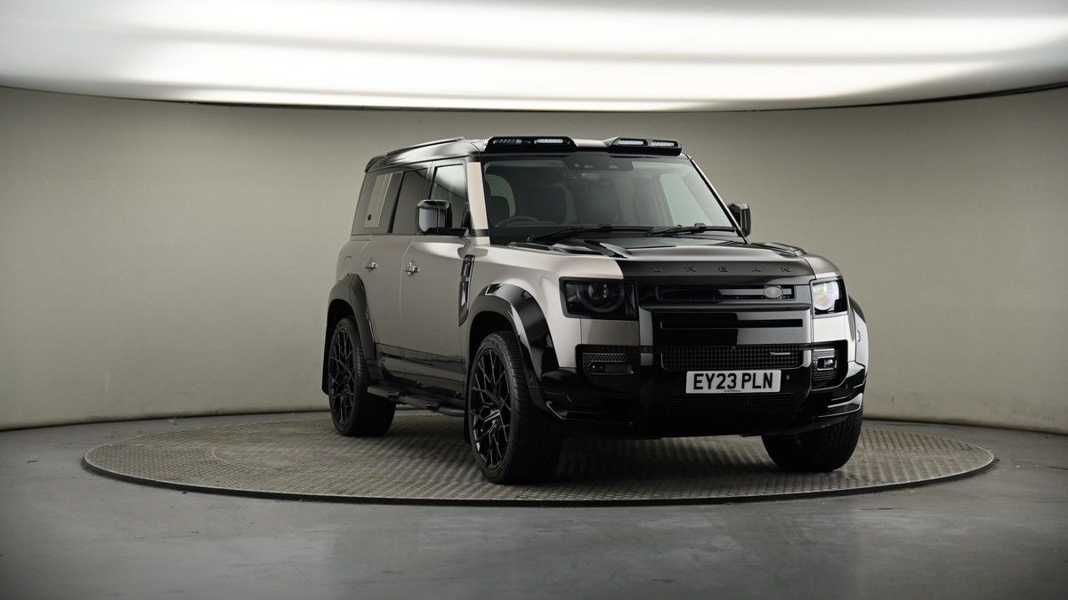 More views of Land Rover Defender 110
