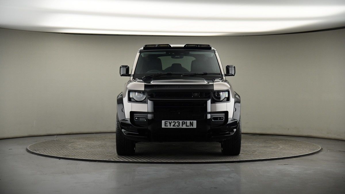 Land Rover Defender 110 Urban Image 18