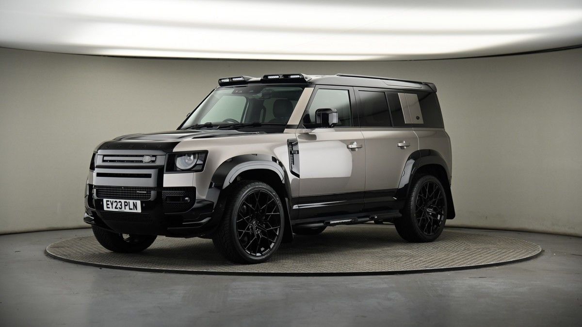 More views of Land Rover Defender 110