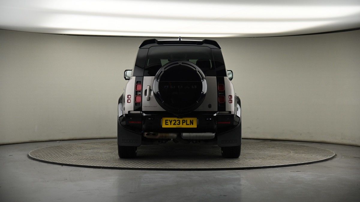 Land Rover Defender 110 Urban Image 17