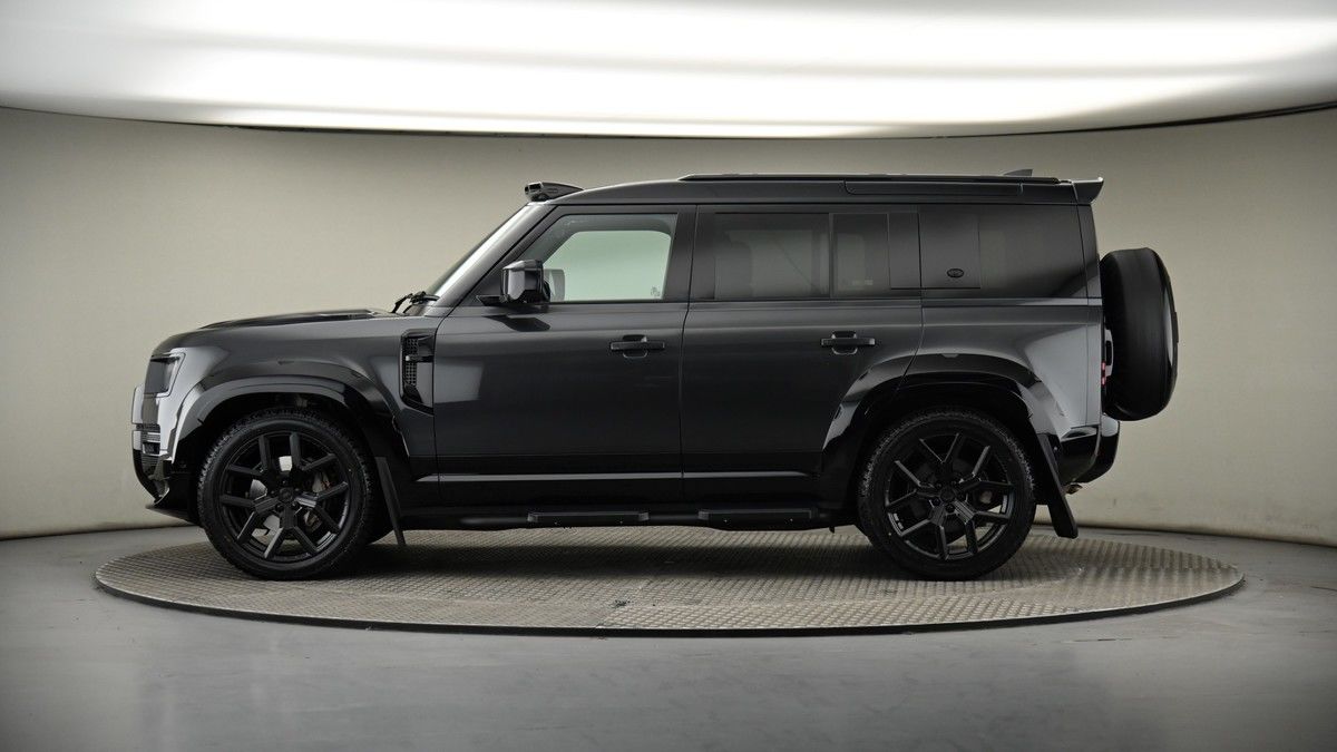 Land Rover Defender 110 Urban Image 19