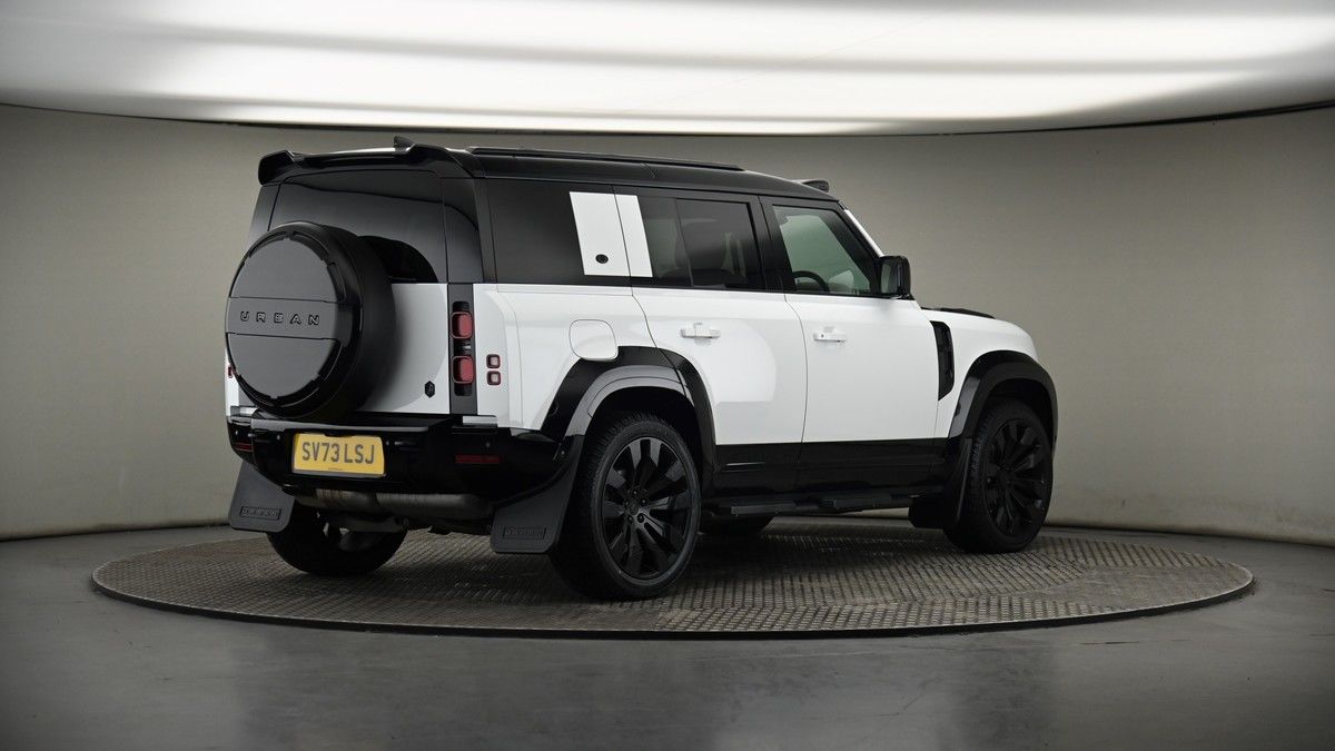 Land Rover Defender 110 Urban Image 7