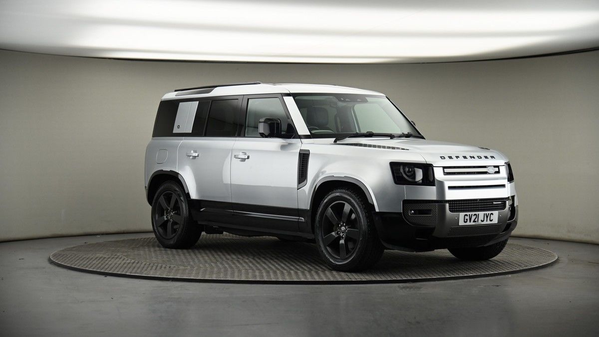 More views of Land Rover Defender 110