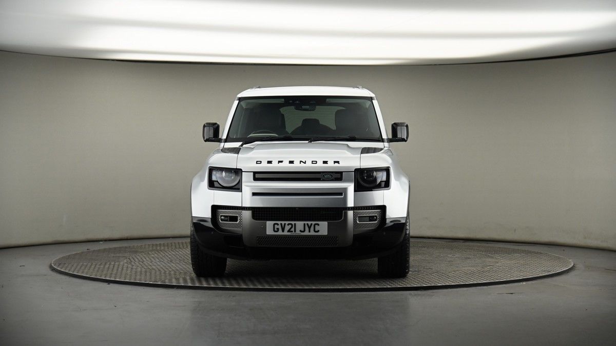Land Rover Defender 110 Image 18