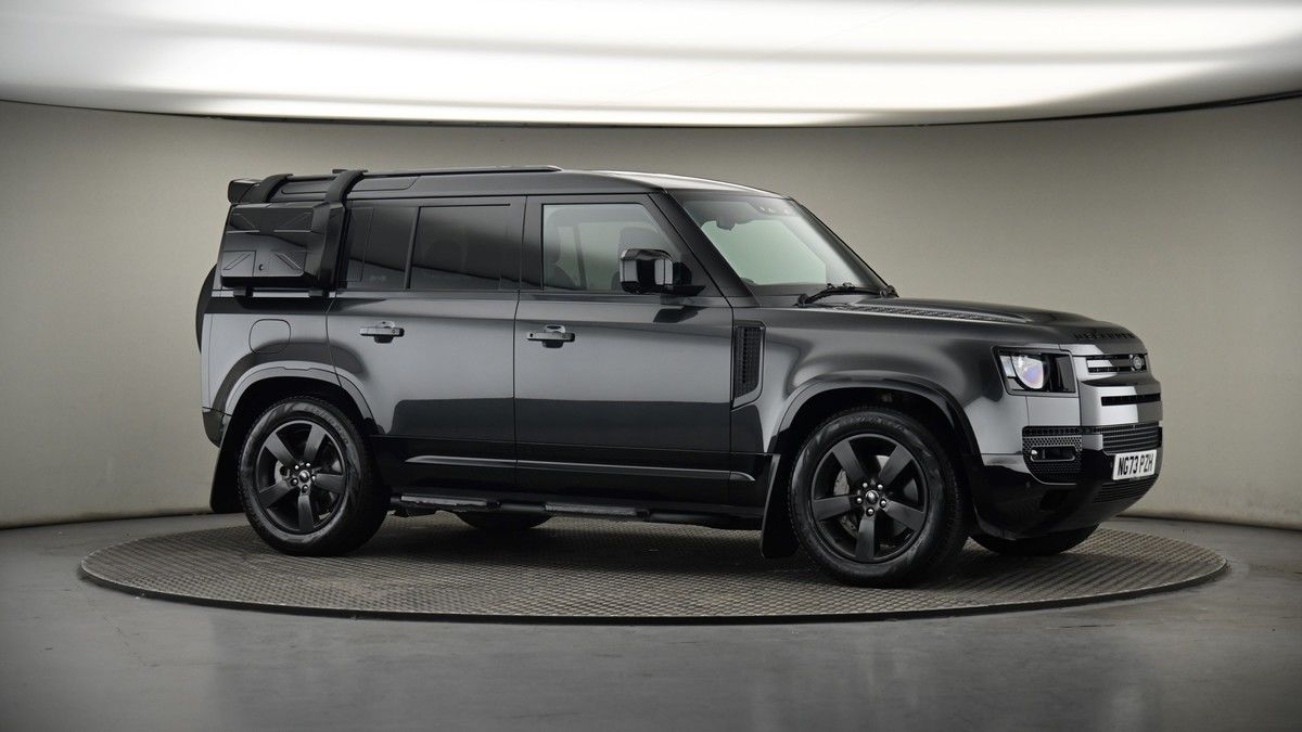 Land Rover Defender 110 Image 6