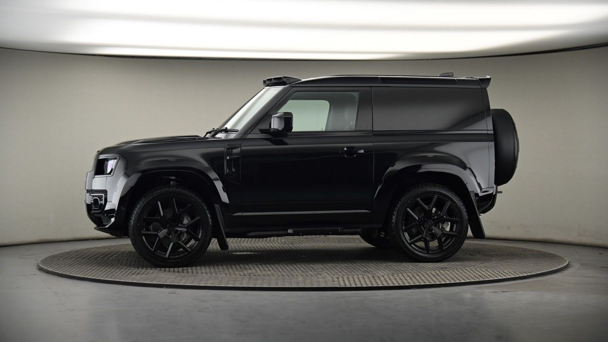 More views of Land Rover Defender 90
