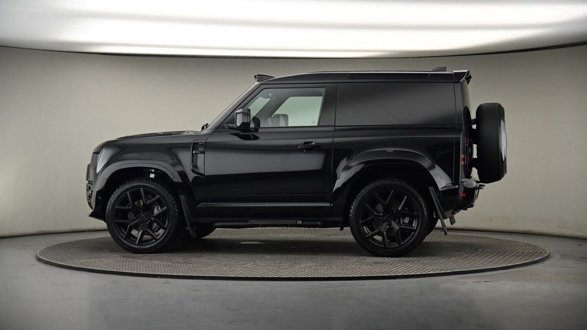 More views of Land Rover Defender 90