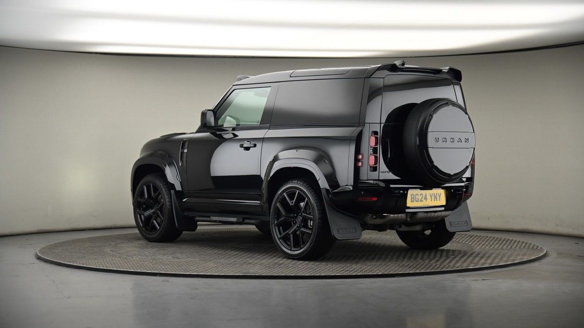More views of Land Rover Defender 90
