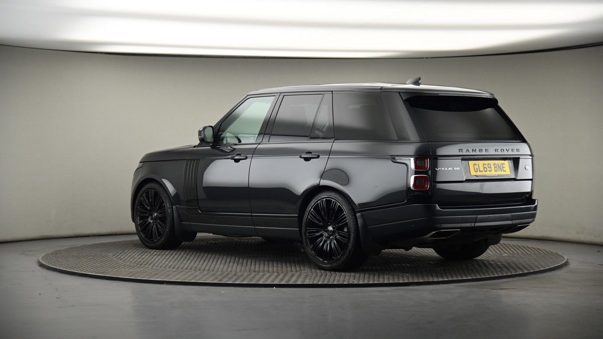 More views of Land Rover Range Rover