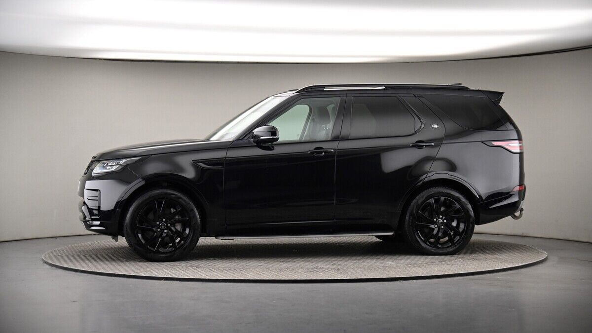 More views of Land Rover Discovery