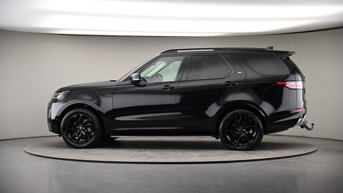 More views of Land Rover Discovery