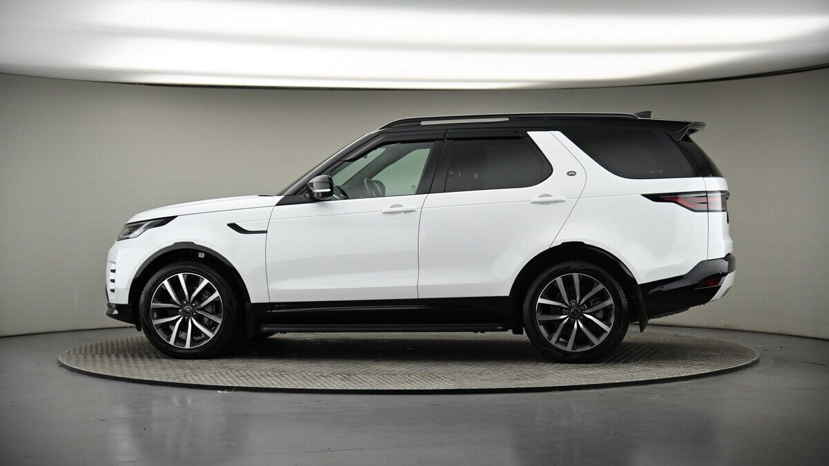 More views of Land Rover Discovery