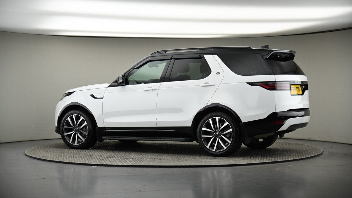 More views of Land Rover Discovery