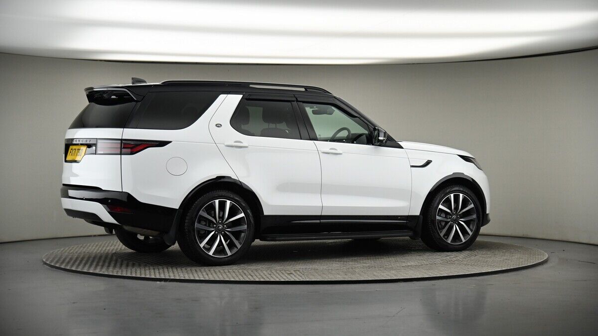 More views of Land Rover Discovery