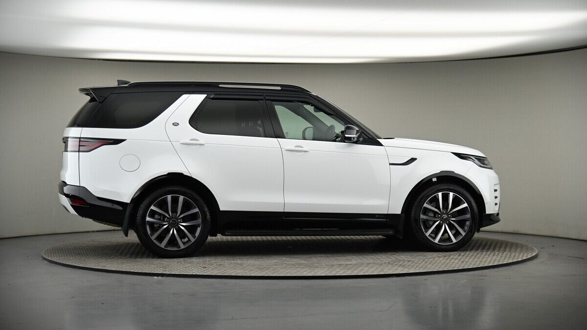 More views of Land Rover Discovery