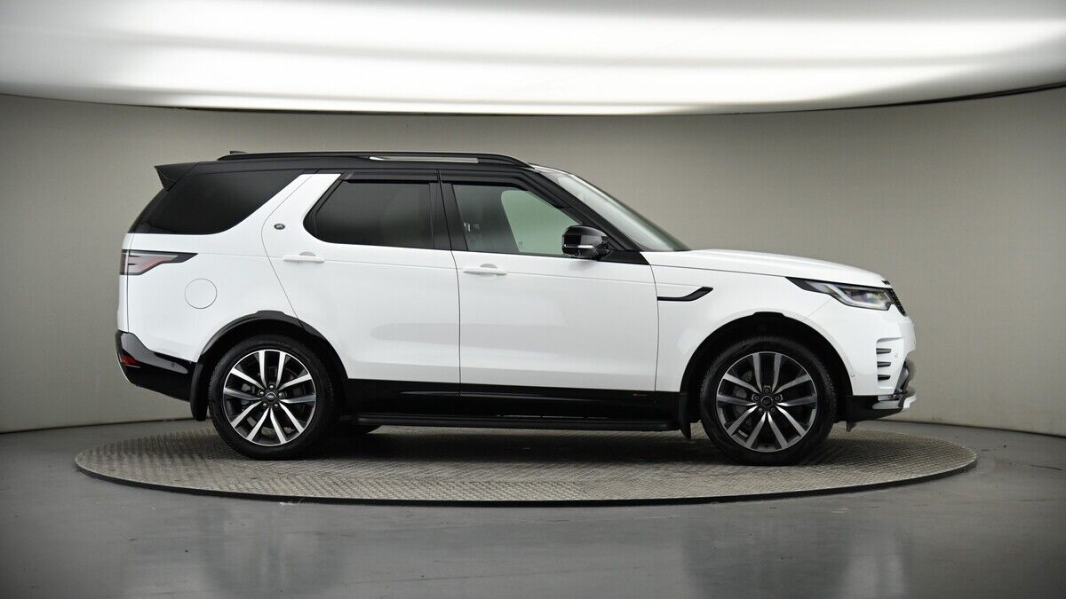 More views of Land Rover Discovery