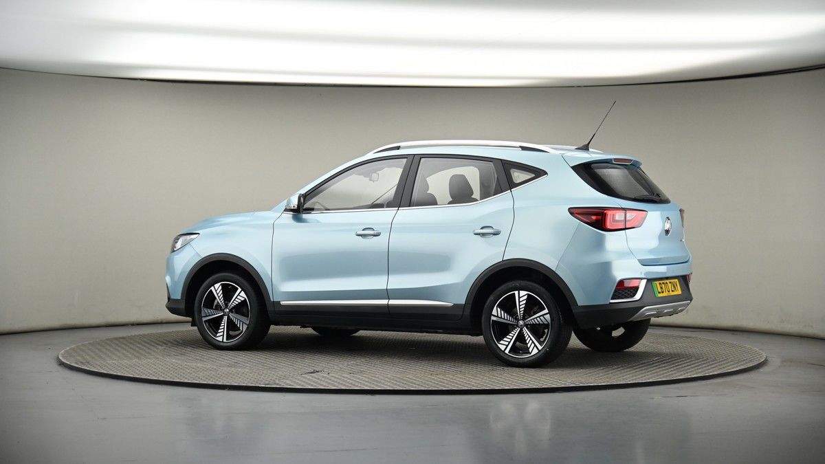 More views of MG MG ZS