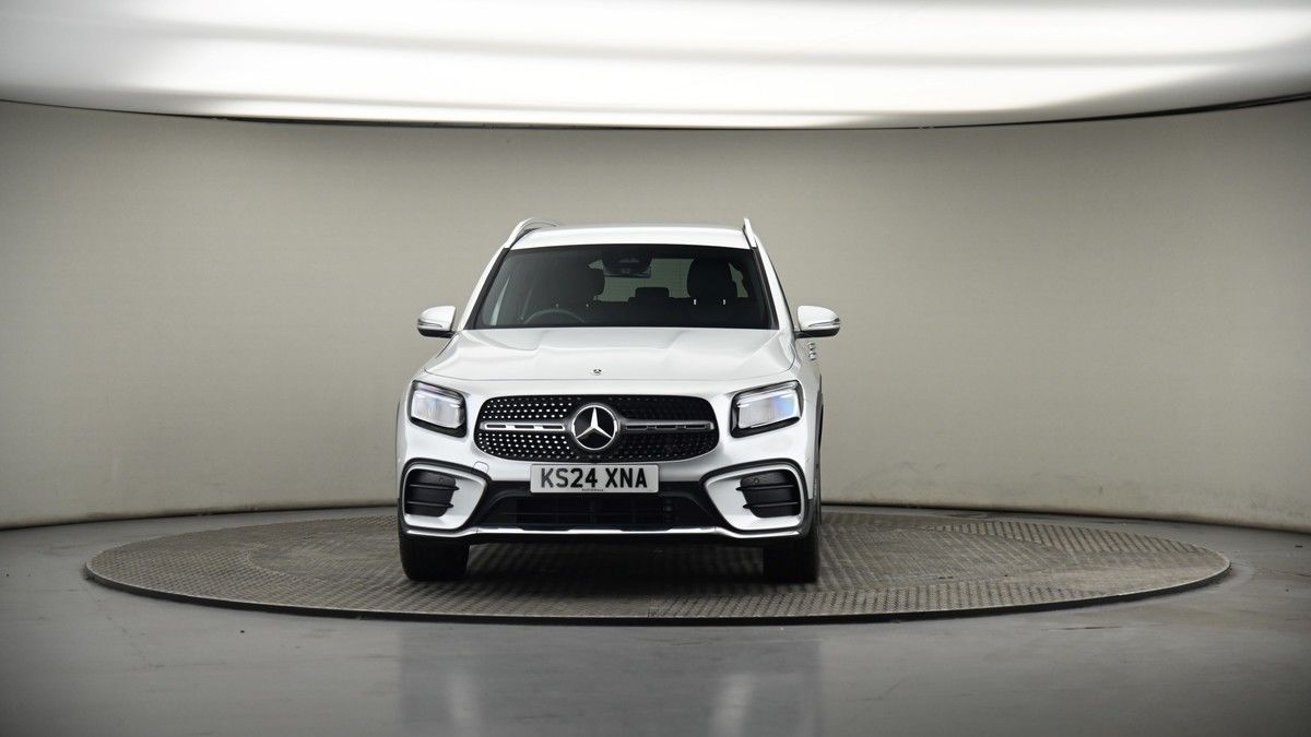 Mercedes-Benz GLB Image 18