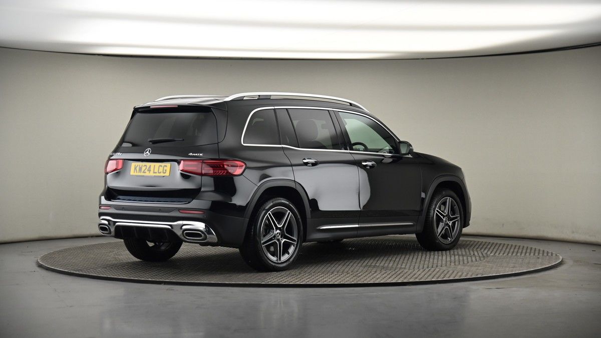 Mercedes-Benz GLB Image 7