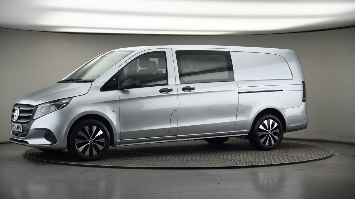 More views of Mercedes-Benz Vito