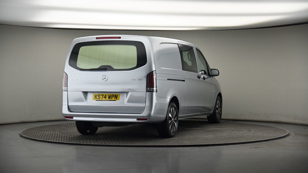 More views of Mercedes-Benz Vito