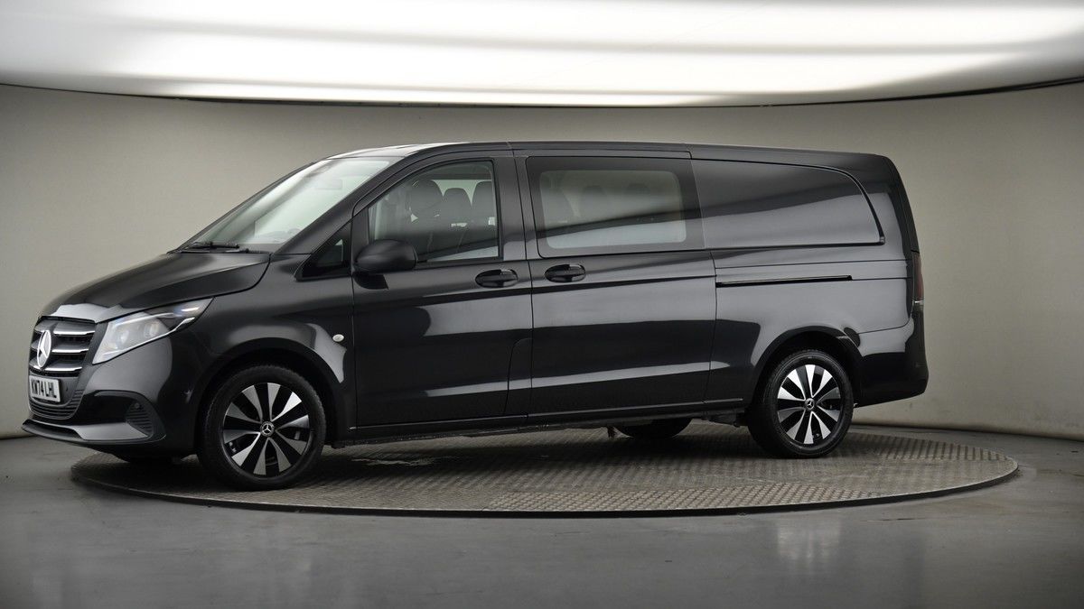 More views of Mercedes-Benz Vito