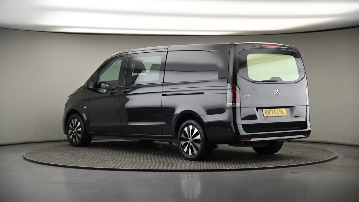 More views of Mercedes-Benz Vito
