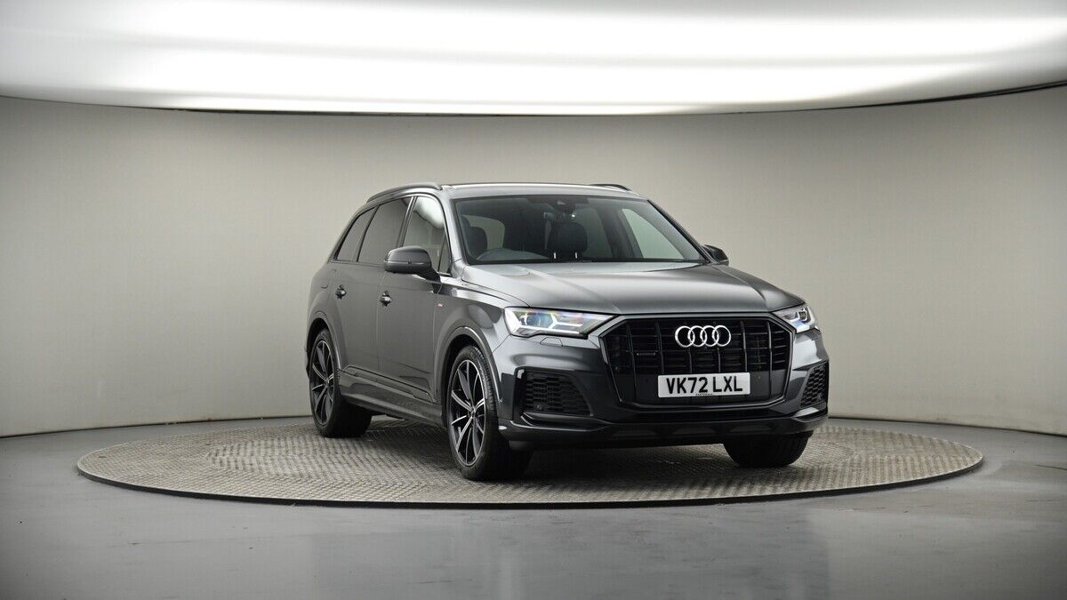 More views of Audi Q7
