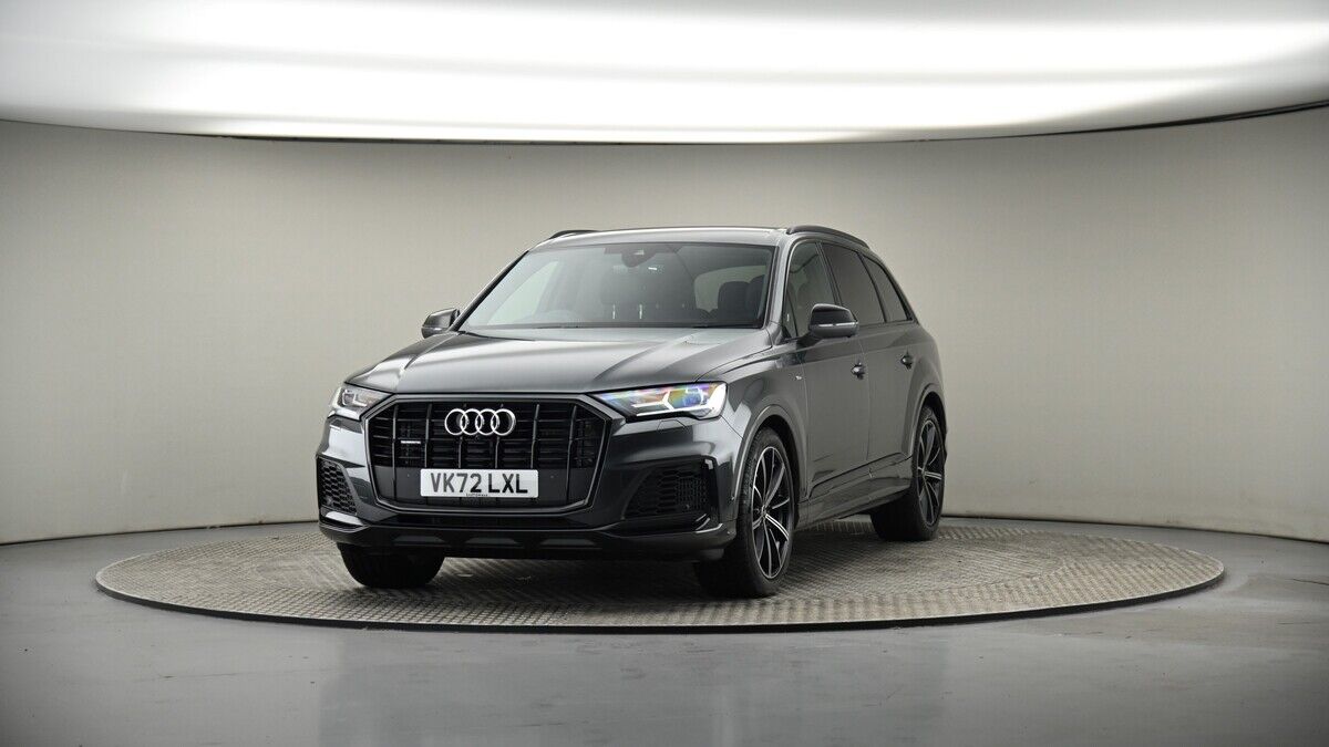 More views of Audi Q7