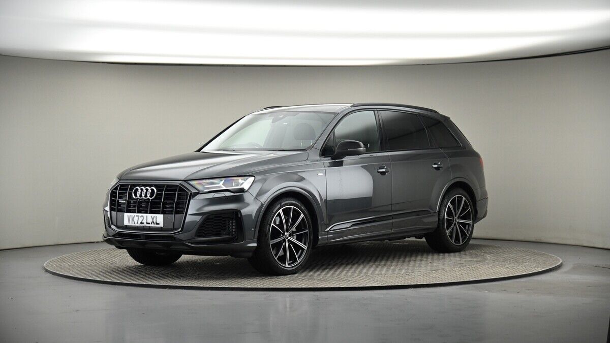More views of Audi Q7